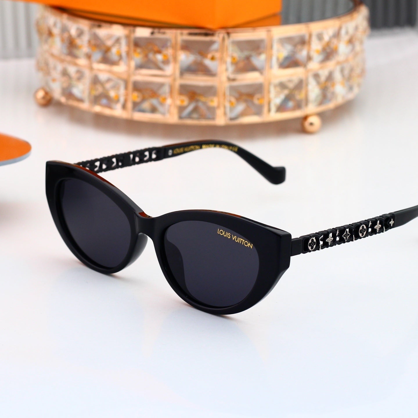 Cat Eye Sunglasses with Chain Temples (Model 6113)