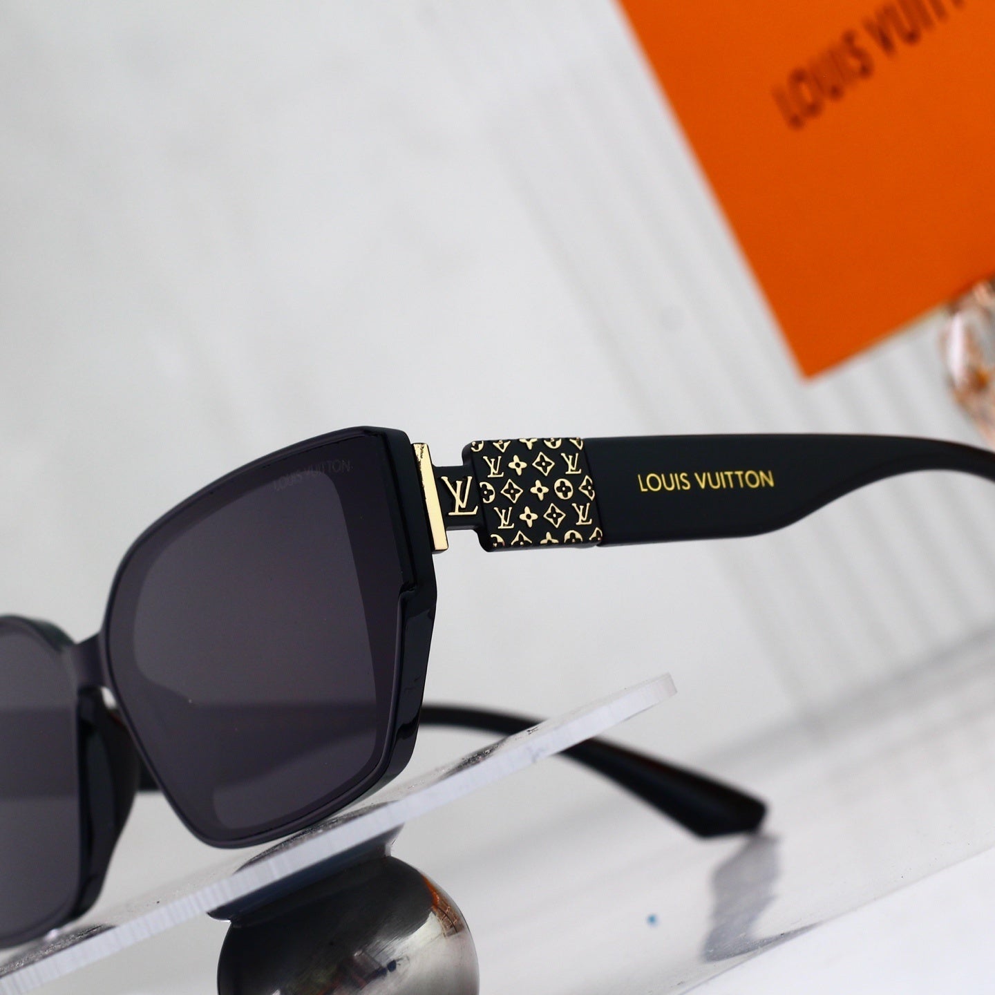 V-Logo Oversized Sunglasses with Monogram Temples (Model 3854)
