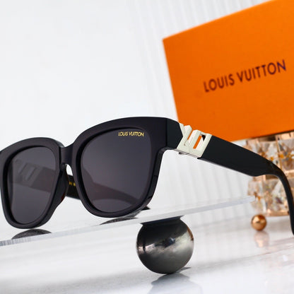 Square Sunglasses with Metal Side Detail  6166