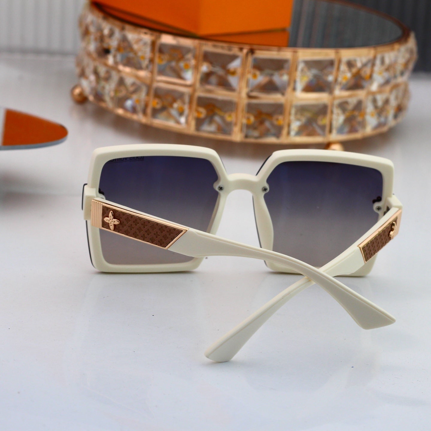 Oversized Sunglasses with Patterned Temples  4035