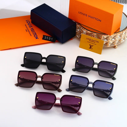 Oversized Sunglasses with Star Diamond Detail (Model 3531)