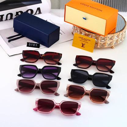 V-Logo Oversized Sunglasses (Model 0701)