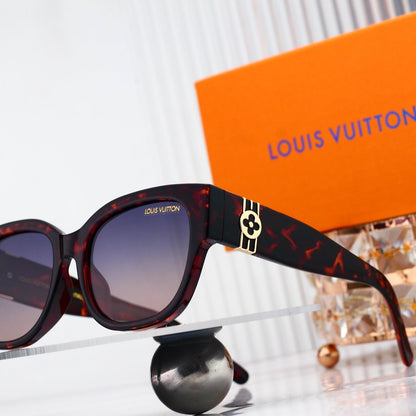 Oversized Sunglasses with Metal Side Detail (Model 6115)