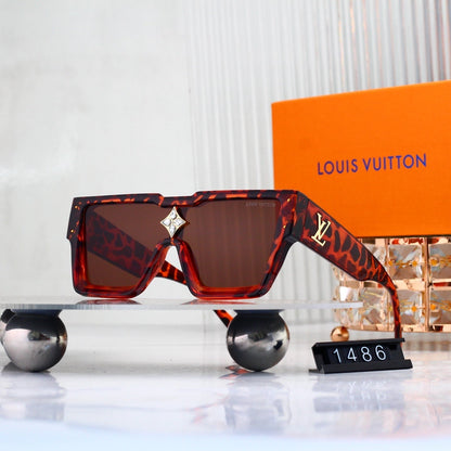 Monogram Oversized Sunglasses with Star Diamond Detail (Model 1486)