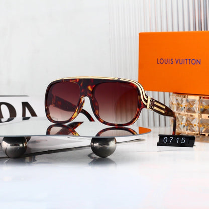 Retro Oversized Frame Sunglasses with Metal Accents 0715