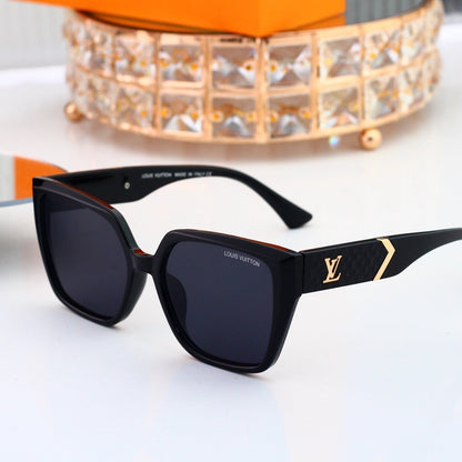 V-Logo Oversized Sunglasses (Model 0701)