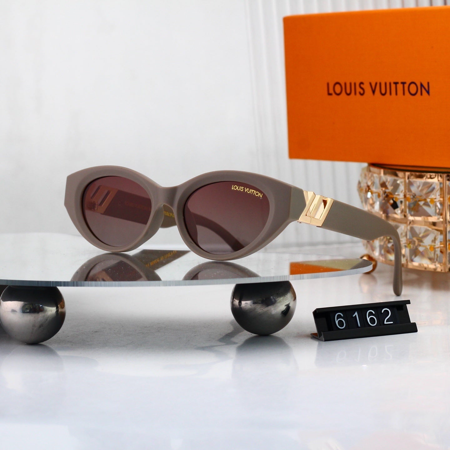 Cat Eye Sunglasses with Metal Side Detail  6162