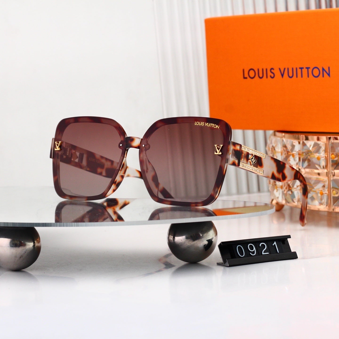 Metal Logo Oversized Sunglasses 0921