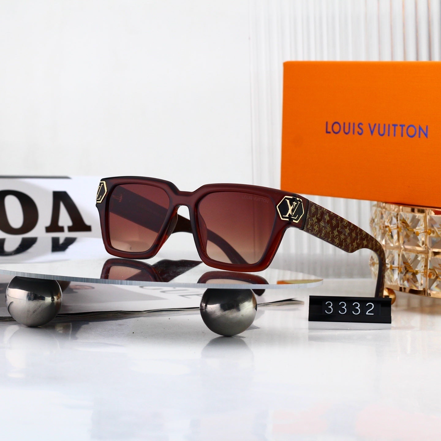 Square Frame Sunglasses with Monogram Temples and Metal Logo 3332