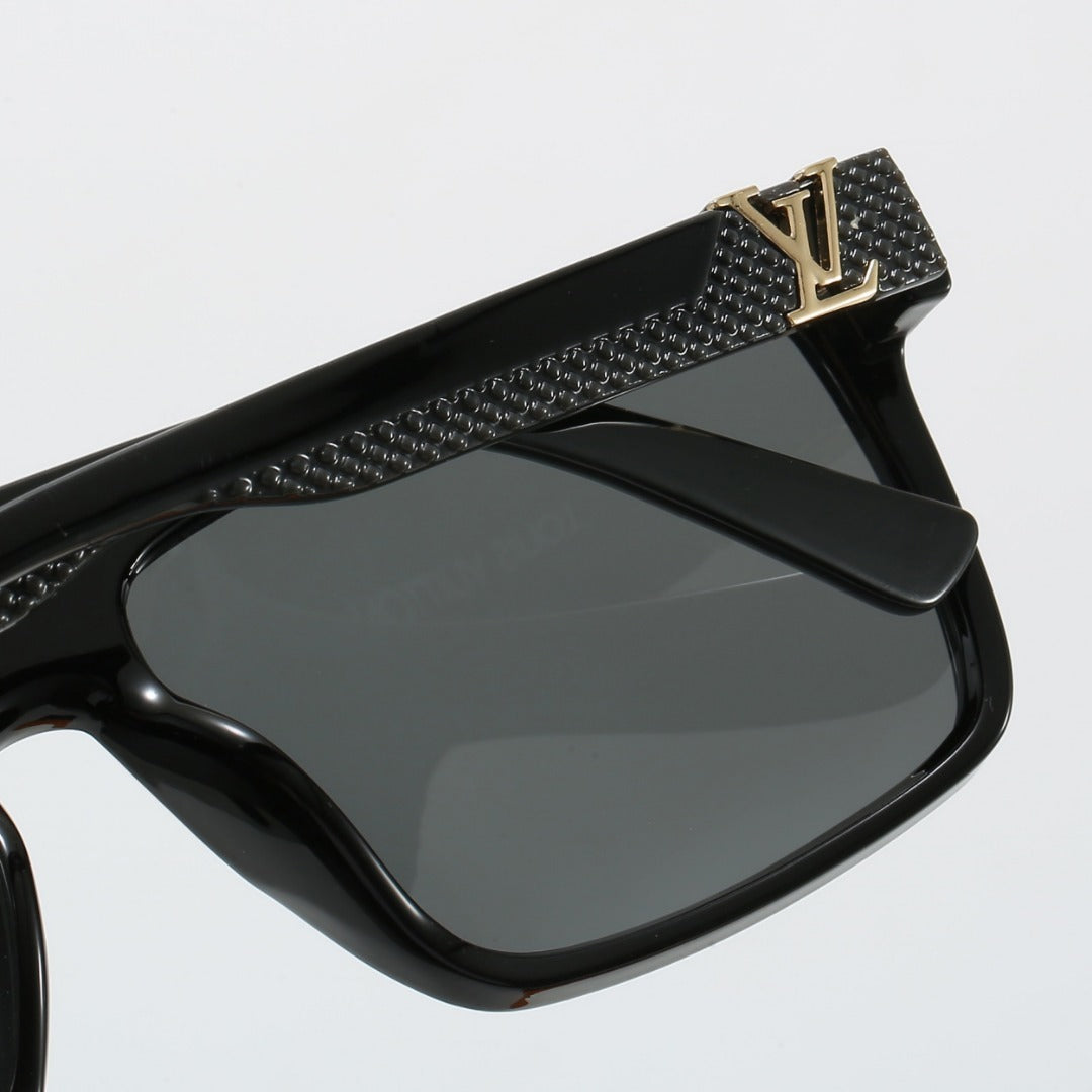 Plaque Oversized Sunglasses