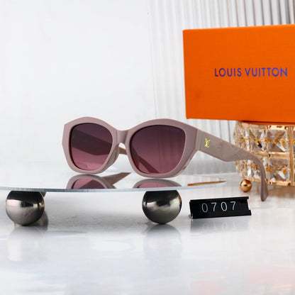 Irregular Square Frame Sunglasses with Side Metal Logo  0707