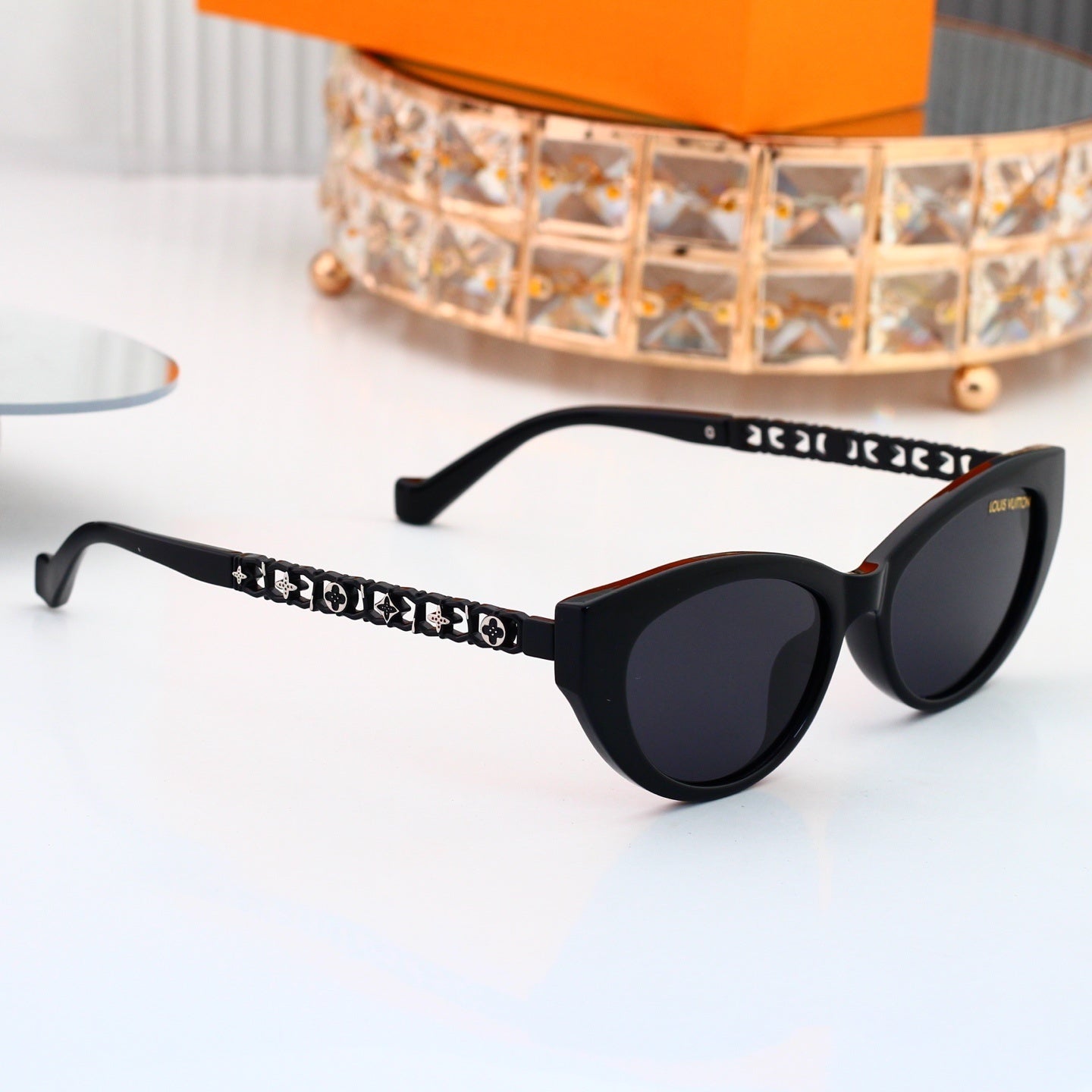 Cat Eye Sunglasses with Chain Temples (Model 6113)