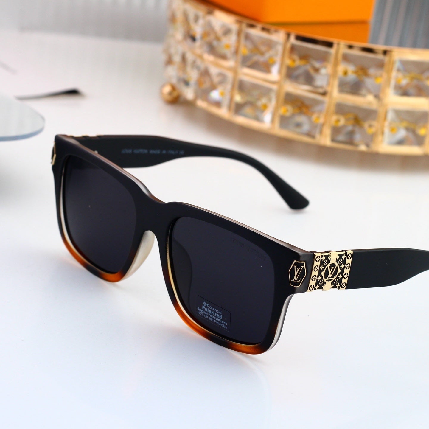Square Frame Sunglasses with Side Metal Pattern  6117