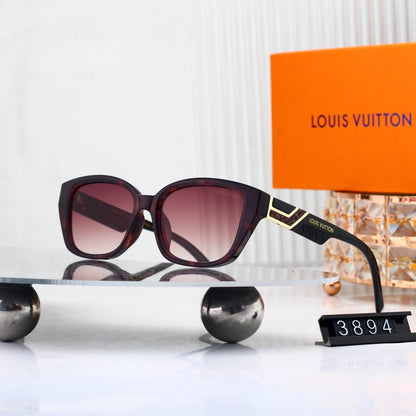 V-Logo Oversized Sunglasses (Model 3894)