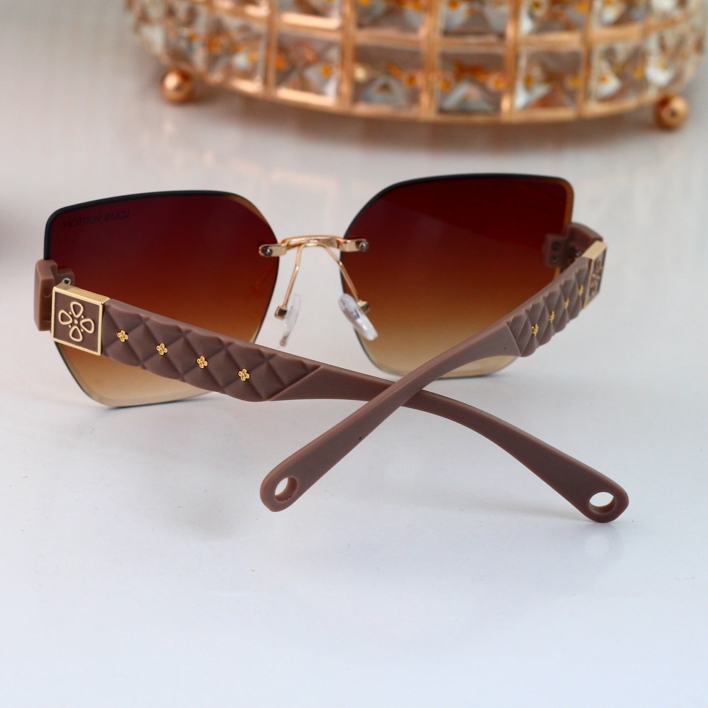 Diamond Star Rimless Sunglasses with Clover Detail (Model 3534)