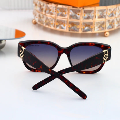 Oversized Sunglasses with Metal Side Detail (Model 6115)