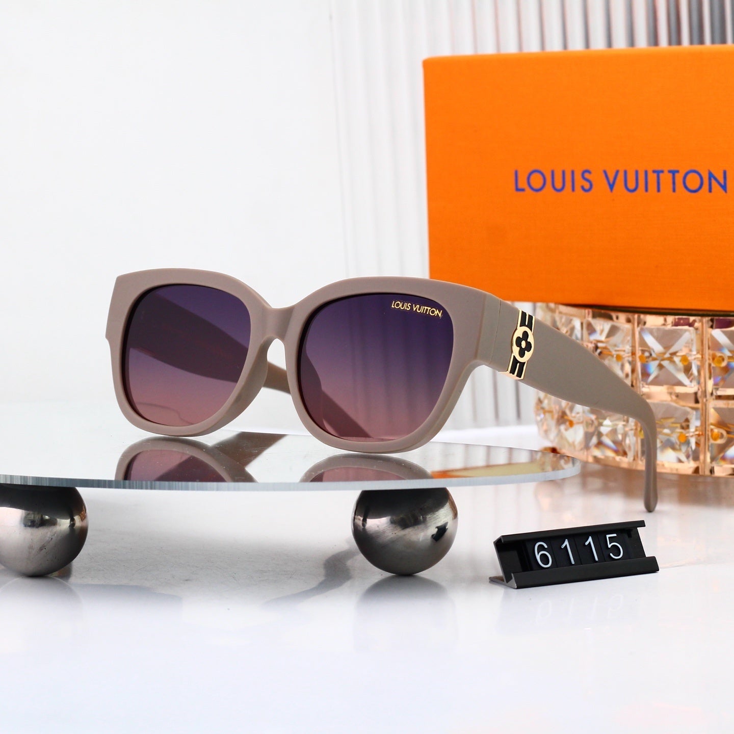 Oversized Sunglasses with Metal Side Detail (Model 6115)