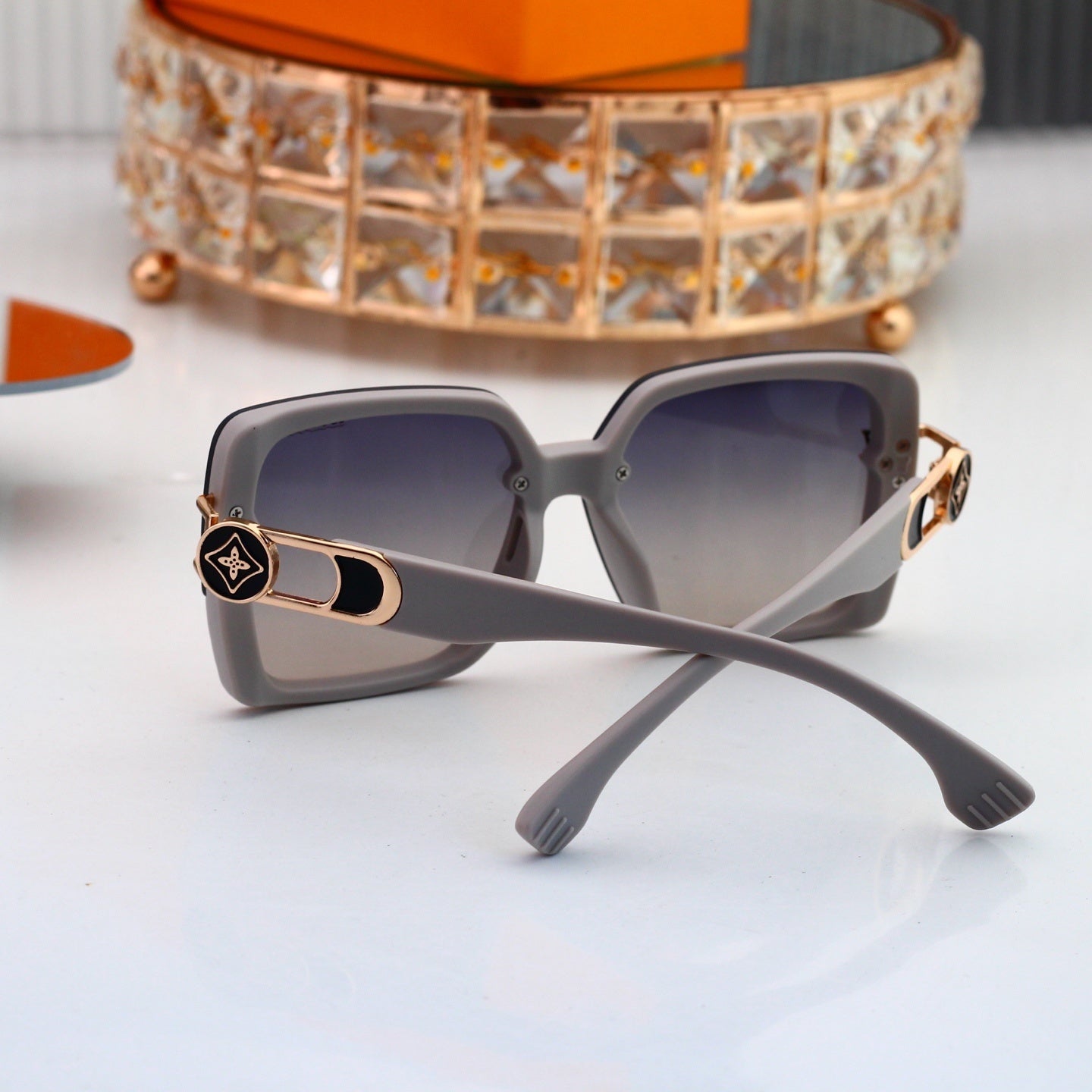 Oversized Sunglasses with Hollow Metal Logo 4046