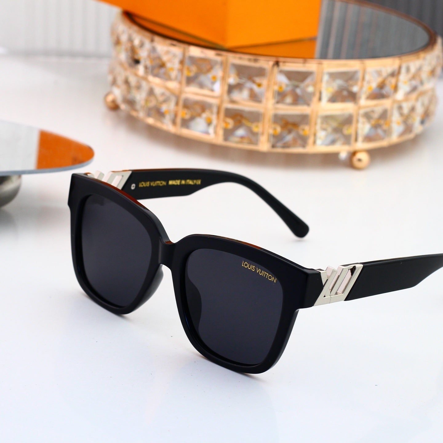 Square Sunglasses with Metal Side Detail  6163
