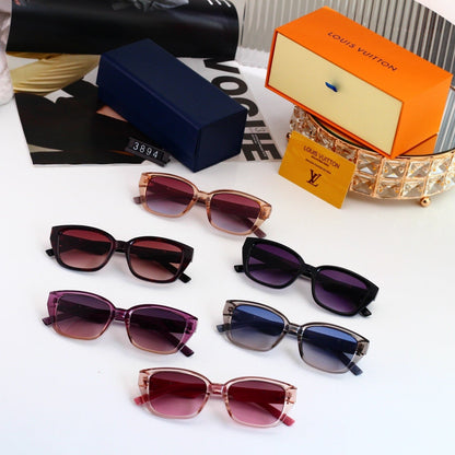V-Logo Oversized Sunglasses (Model 3894)