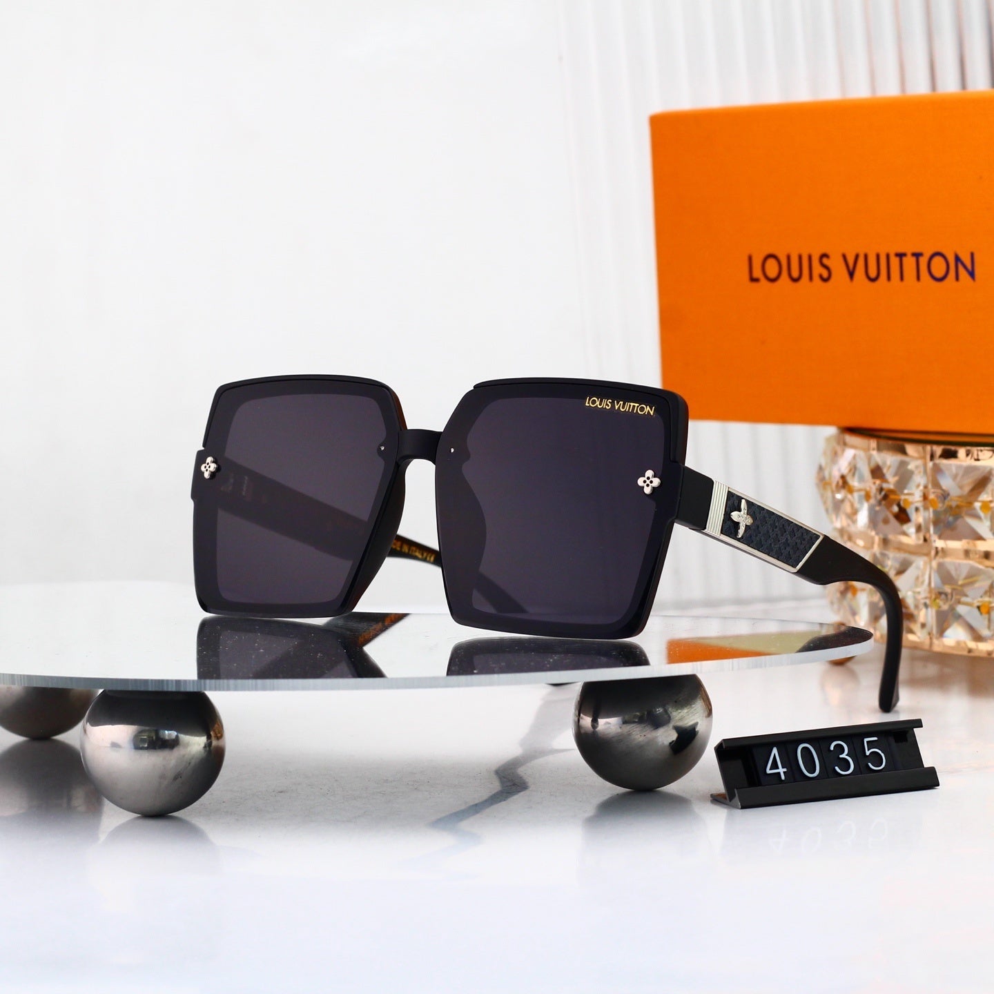 Oversized Sunglasses with Patterned Temples  4035