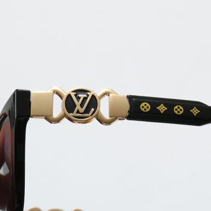 Elegant Whispers Oversized Sunglasses with Monogram Detail (Model 69114)