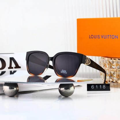 Square Frame Sunglasses with Metal Accent 6118