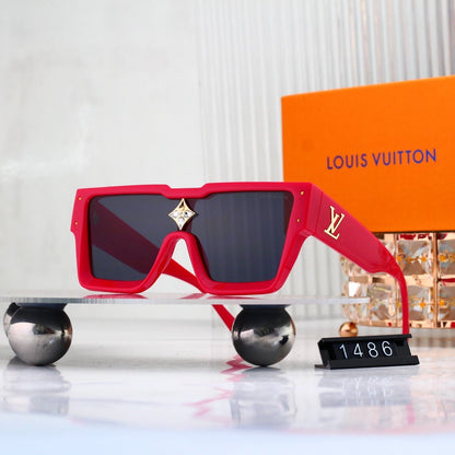 Monogram Oversized Sunglasses with Star Diamond Detail (Model 1486)