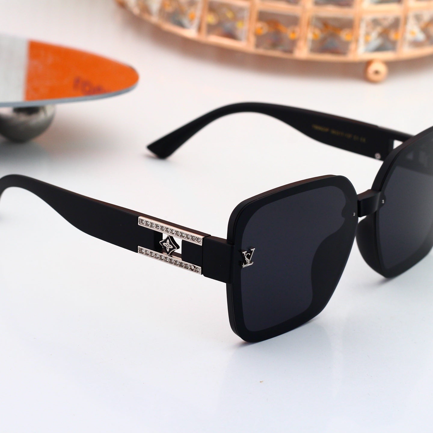 Metal Logo Oversized Sunglasses 0921