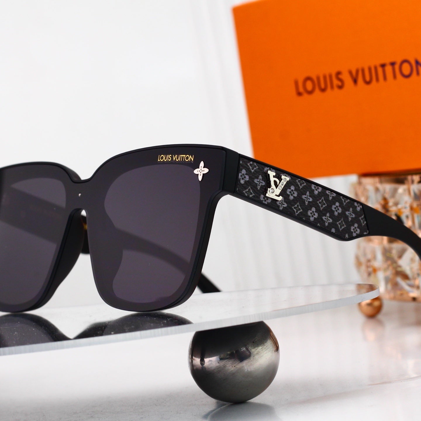 Oversized Sunglasses with Monogram Temples 4037