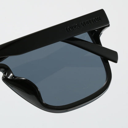 Riveted Printed Oversized Sunglasses