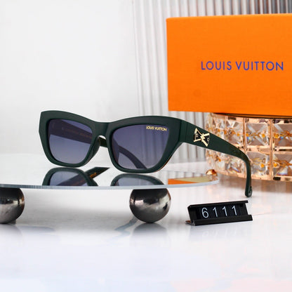 Square Sunglasses with Bow Detail (Model 6111)