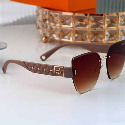 Diamond Star Rimless Sunglasses with Clover Detail (Model 3534)