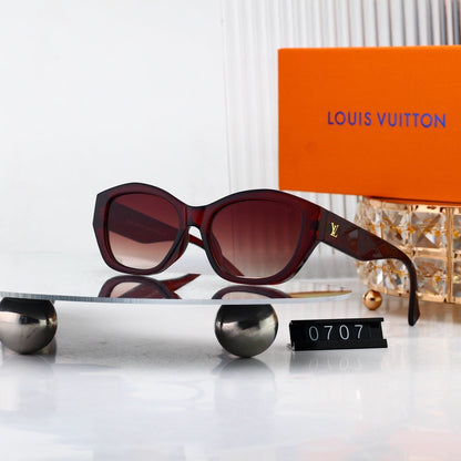 Irregular Square Frame Sunglasses with Side Metal Logo  0707