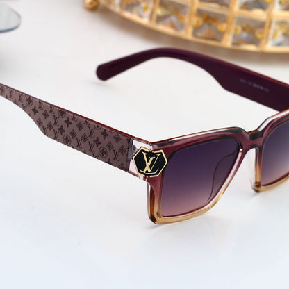 Square Frame Sunglasses with Monogram Temples and Metal Logo 3332