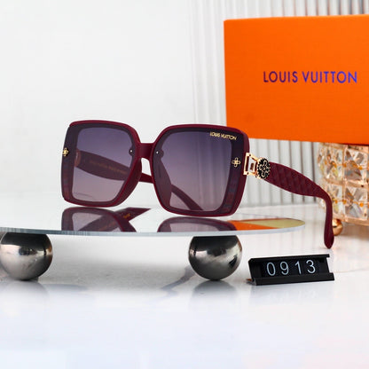 Oversized Sunglasses with Patterned Temples  0913