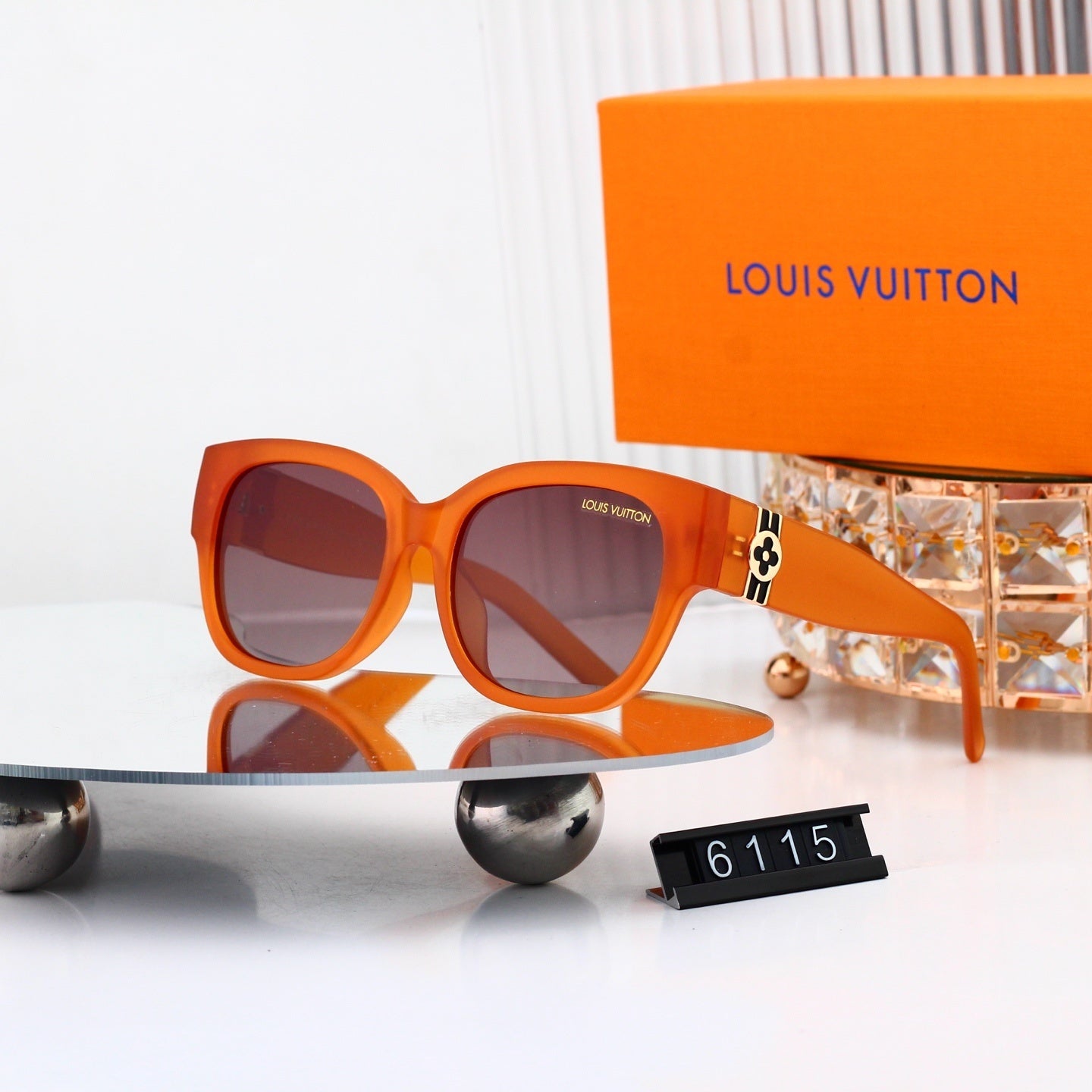 Oversized Sunglasses with Metal Side Detail (Model 6115)