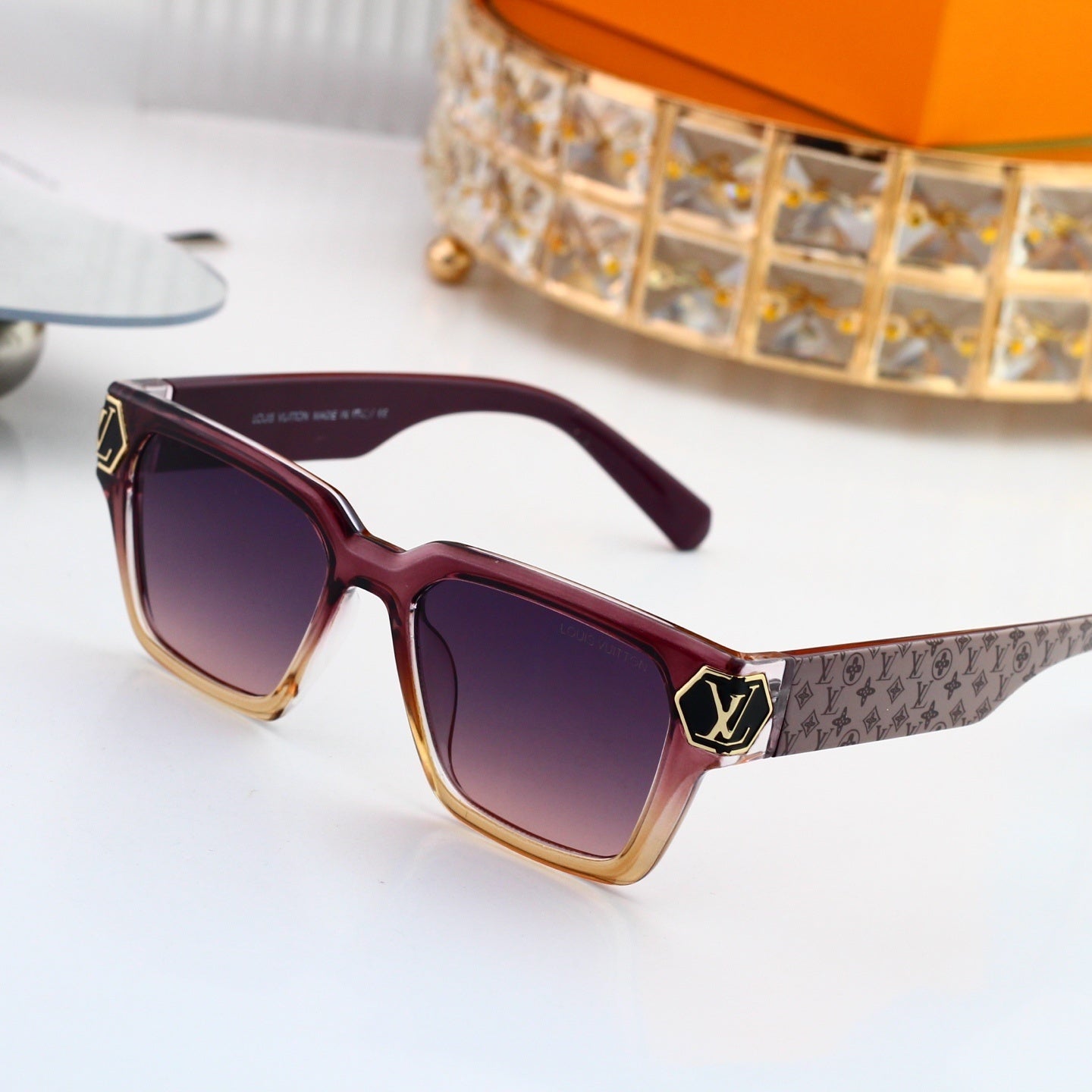 Square Frame Sunglasses with Monogram Temples and Metal Logo 3332