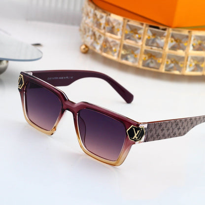 Square Frame Sunglasses with Monogram Temples and Metal Logo 3332