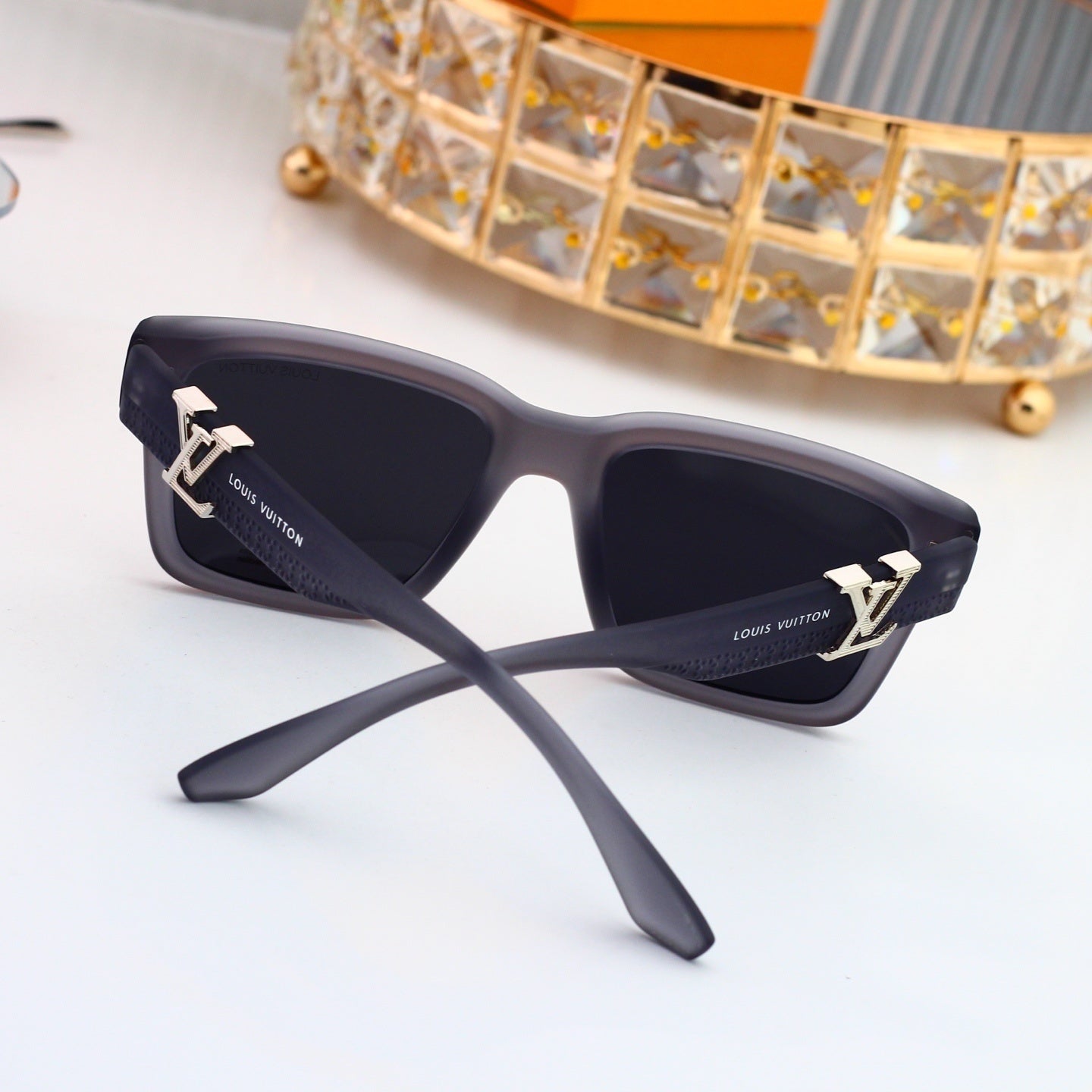 Square Frame Sunglasses with Side Metal Logo  6114