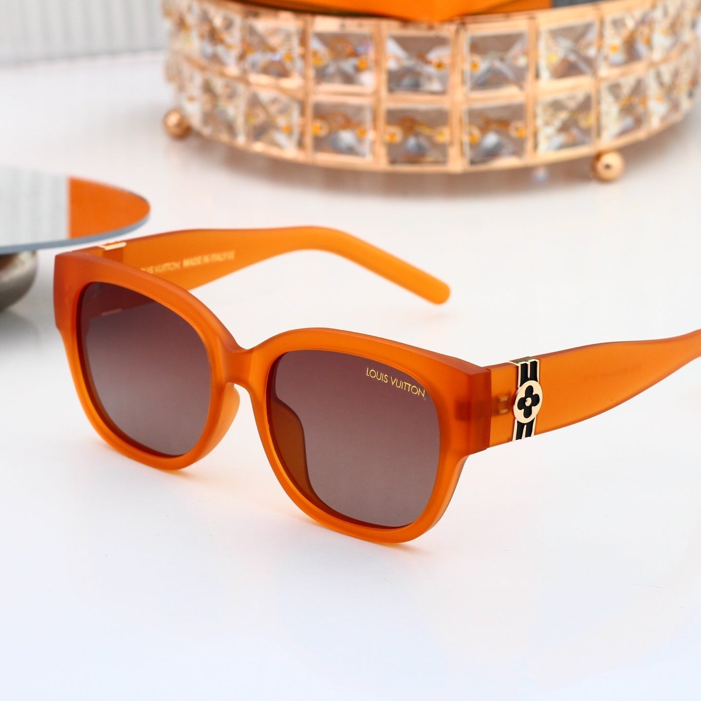 Oversized Sunglasses with Metal Side Detail (Model 6115)