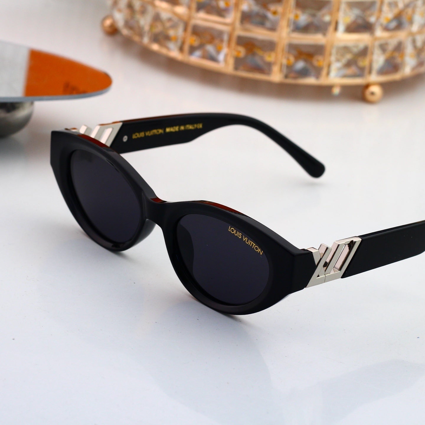 Cat Eye Sunglasses with Metal Side Detail  6162