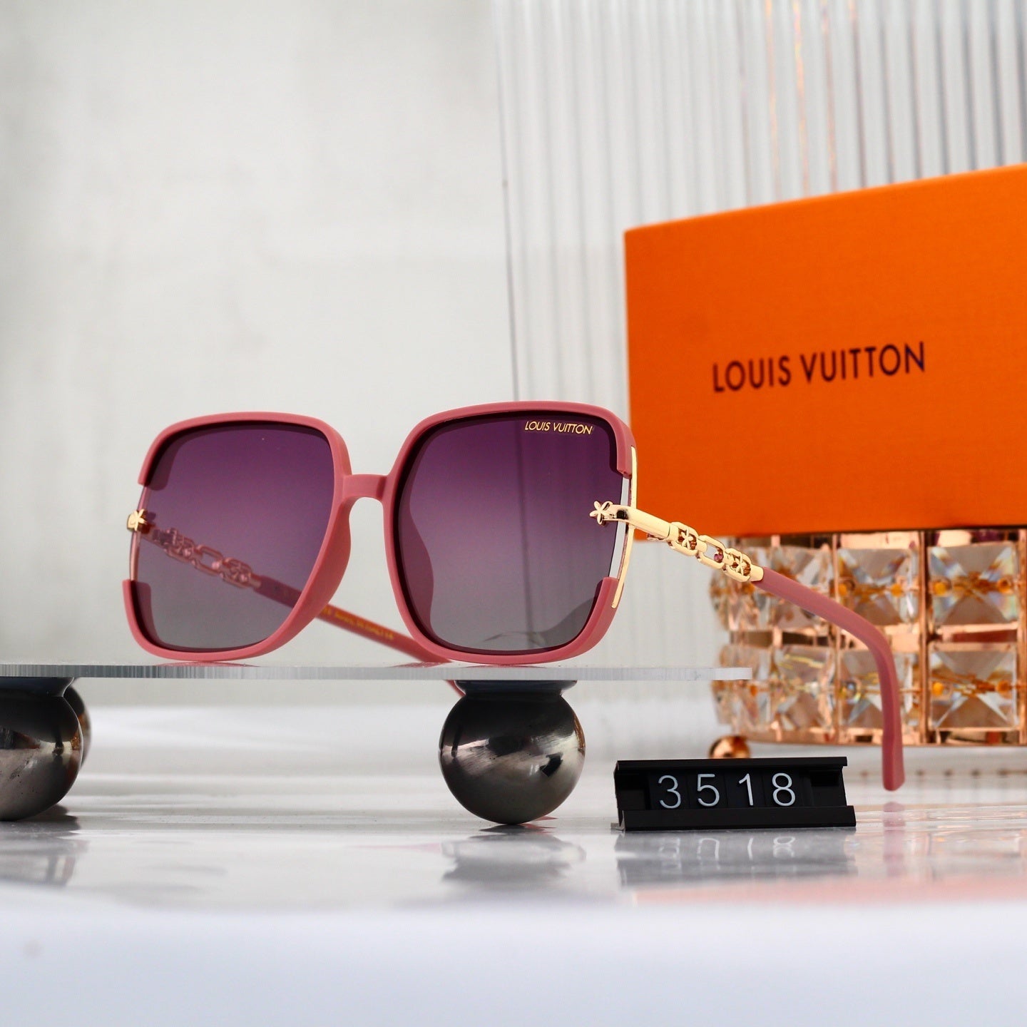 Oversized Sunglasses with Metal Chain Detail (Model 3518)