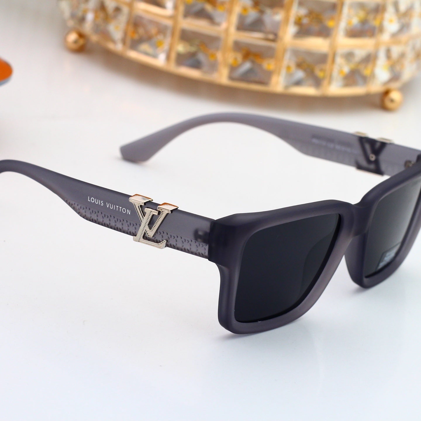 Square Frame Sunglasses with Side Metal Logo  6114