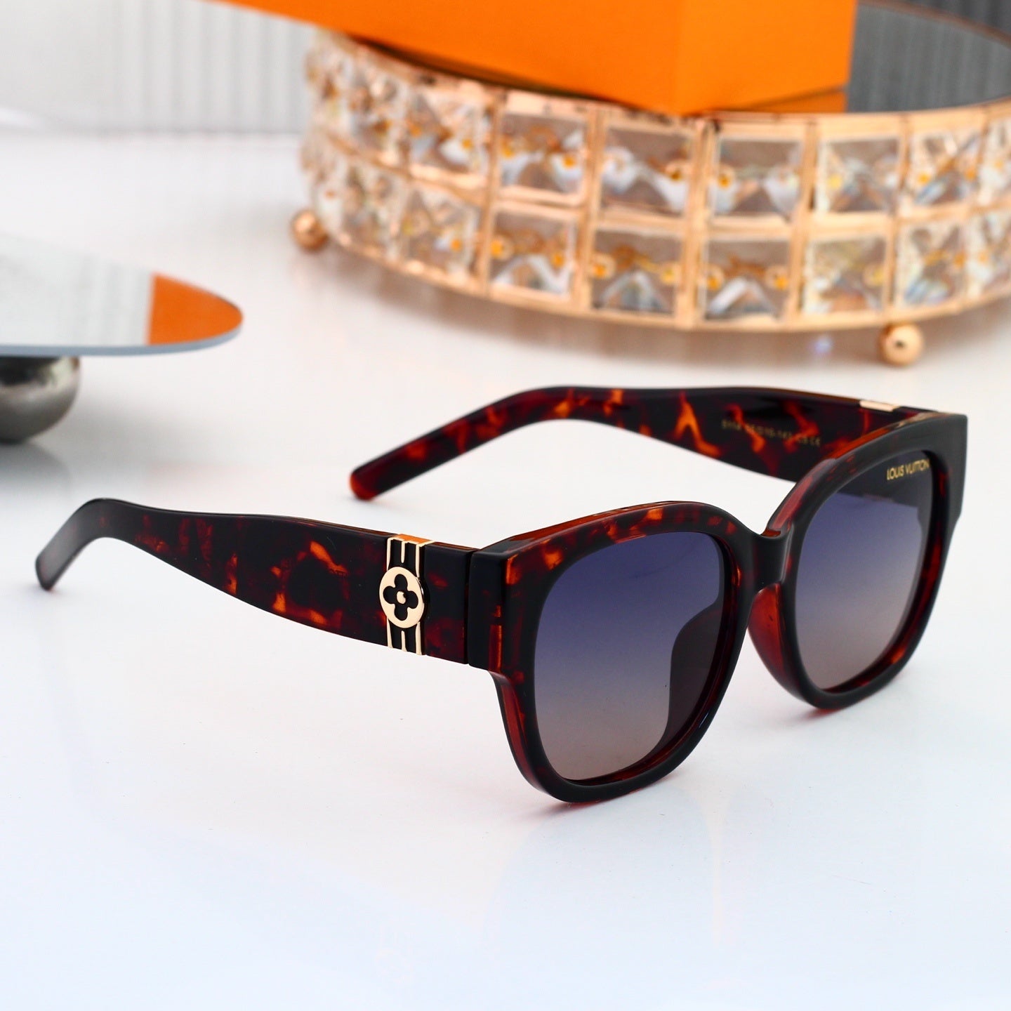 Oversized Sunglasses with Metal Side Detail (Model 6115)